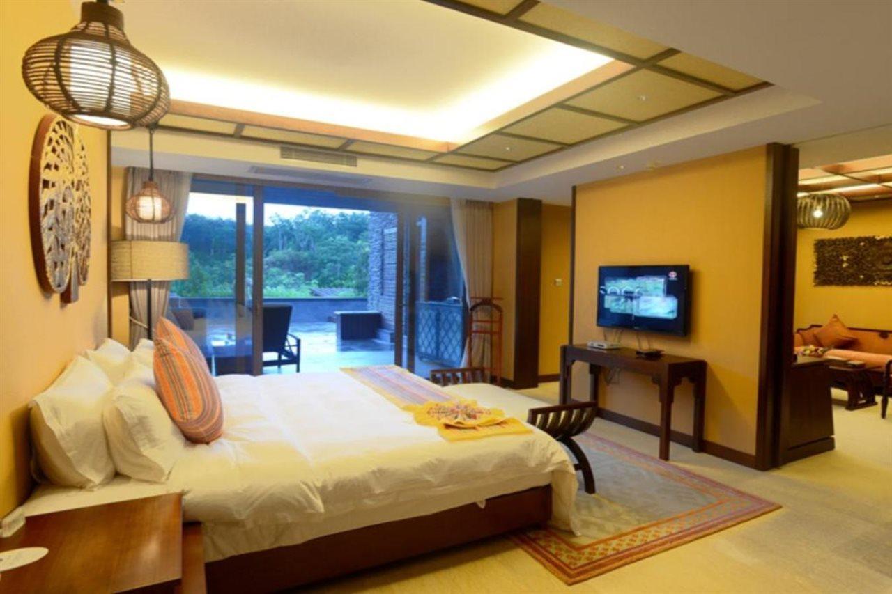 The Tang Hotel Hainan Mount Qixian Baoting Exterior photo
